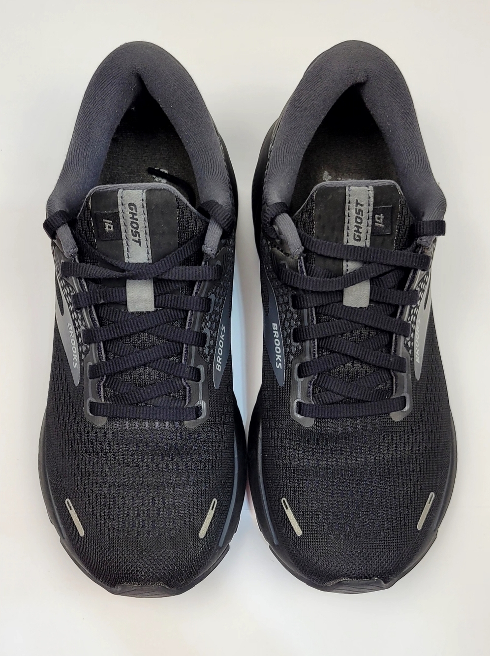 Brooks Ghost 14 Women’s Running Shoes – Size 8.5 B – Black Athletic Sneakers - Picture 2 of 8